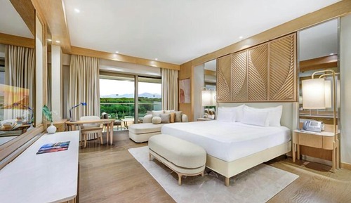 Jade Room