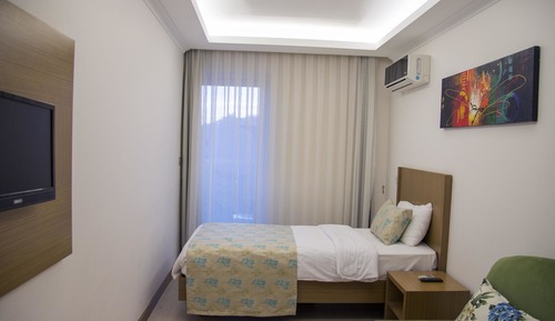 Deluxe Family Room