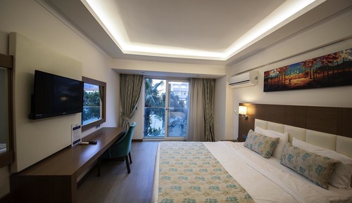 Double Room with City View 