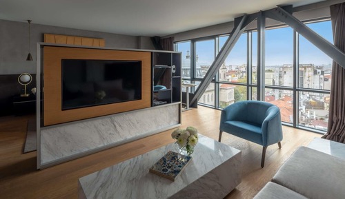 Signature Suite, 1 King Bed (Taksim Sq.View, Club Millesime Access)