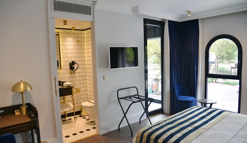 Deluxe Double Room, Balcony