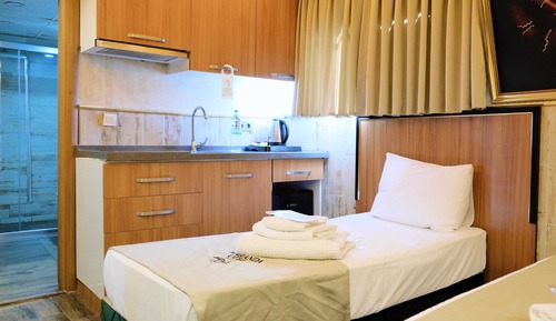 Economy Studio Suite