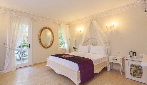 Deluxe Room, Garden View
