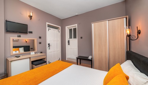 Standard Double Room, City View