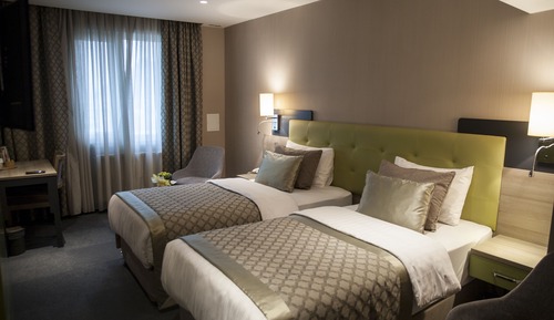 Standard Twin Room