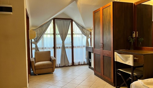 Standard Double or Twin Attic Room