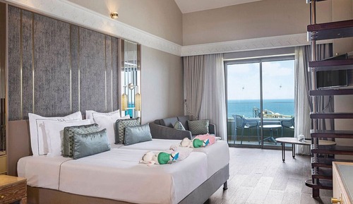 Family Duplex Sea View