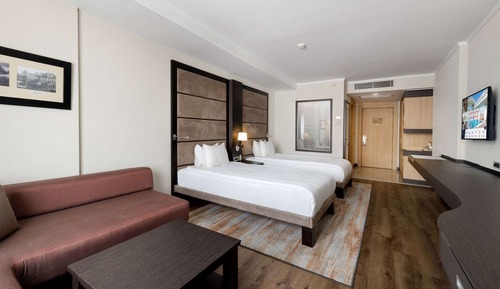 Superior Twin Room