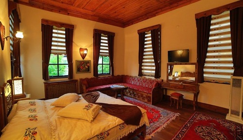 Double Room (201)