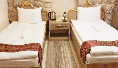 Economy Twin Room (Silver)
