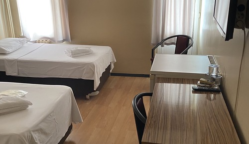 Standard Triple Room, 3 Twin Beds, Balcony, Sea View