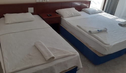 Basic Triple Room