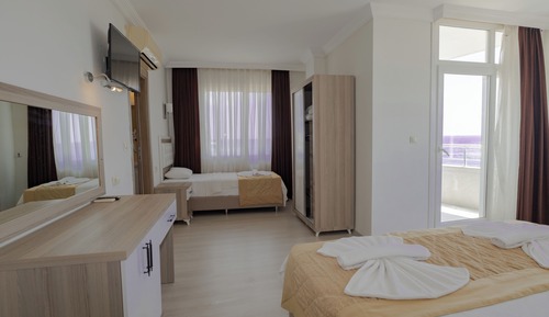 Junior Quadruple Room, Sea View