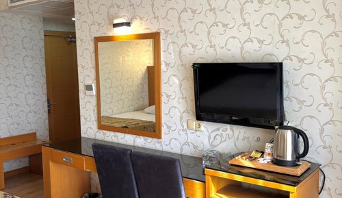 Business Double Room, City View