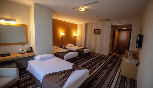 Standard Triple Room, 3 Twin Beds, Non Smoking