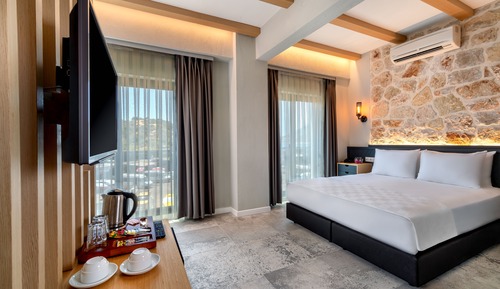 1st Floor, Large Double Bed, French Balcony