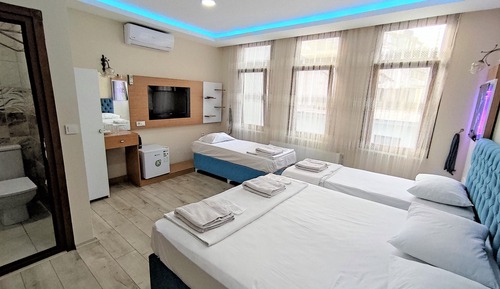 Luxury Quadruple Room