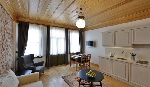 Apartment, Balcony