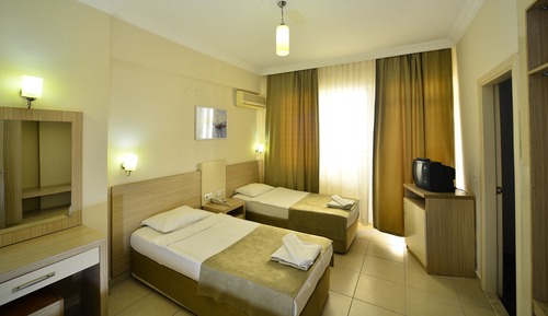 Economy Double or Twin Room (With Air Conditioning)