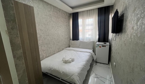 Basic Room, City View