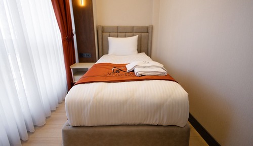 Standard Single Room