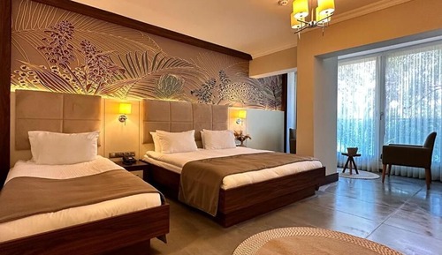 Deluxe Triple Room, Garden View