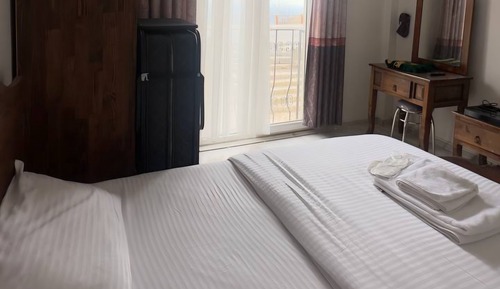 Economy Room, Courtyard View