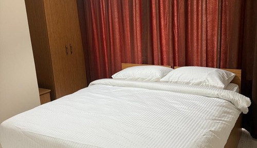 Double Room Single Use, City View