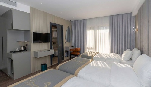 Comfort Triple Room