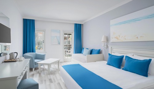 Standard Sea View Room