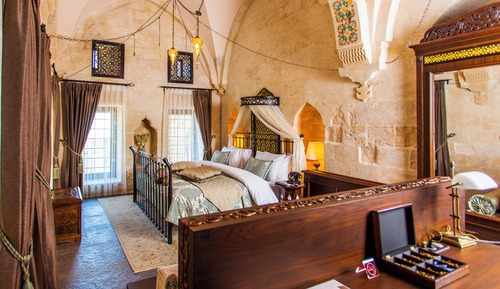 Deluxe Room (King)