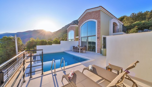 Villa, Valley View