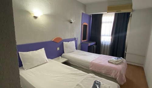 Classic Twin Room