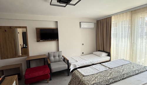 Classic Triple Room