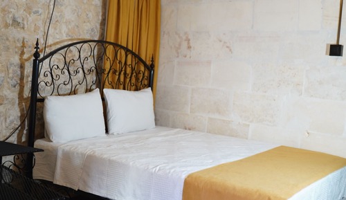 Deluxe Double Room, Courtyard View
