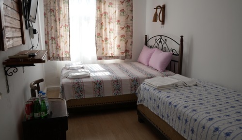Basic Triple Room