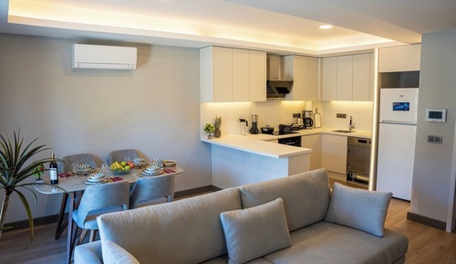Luxury Apartment, Balcony, Garden View