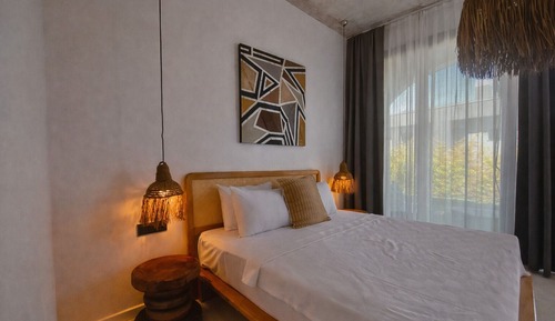 Deluxe Suite With Garden View
