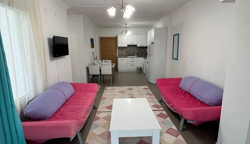 Basic Apartment, Garden View