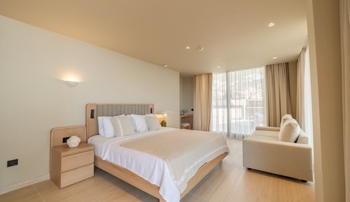 Signature Suite, Sea View