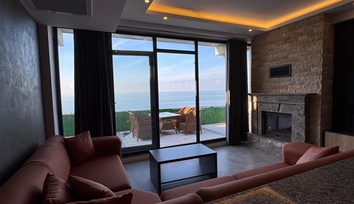 Family Villa, Patio, Mountain View