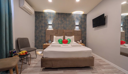 Economy Room