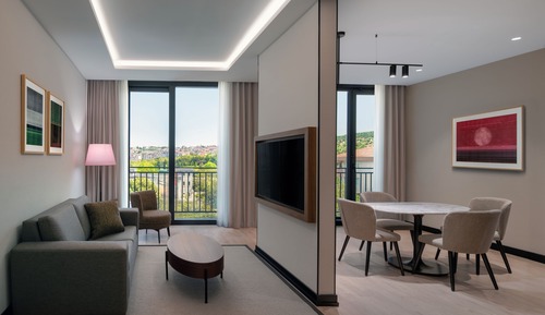 King Collection Residential Suite