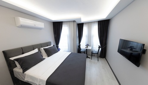 Deluxe Room, 1 Queen Bed