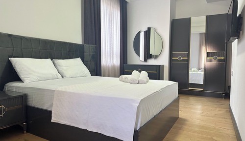 Standard Triple Room, Non Smoking, City View