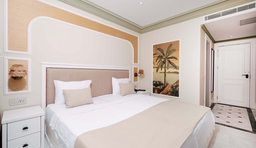 Deluxe Room, Balcony