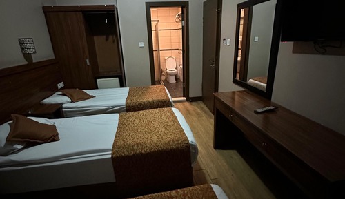 Comfort Triple Room 