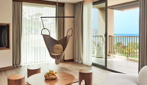 Suite, 1 King Bed, Pool View (Platinum)