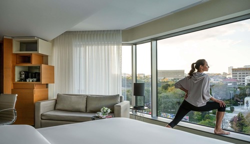 Swiss, Executive Room, 1 King Bed, Garden View, Corner