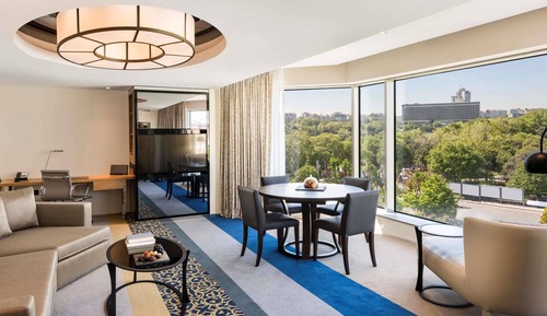 Deluxe Suite Garden View